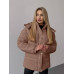Пуховик женский с отстегивающимся капюшоном и утеплителем силикон 250 Модель: АР-5-10443 Цвет: бежевый, мокко Пуховик женский с отстегивающимся капюшоном и утеплителем силикон 250 Модель: АР-5-10443 Цвет: бежевый, мокко