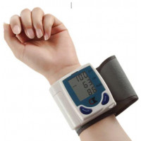 Автоматический тонометр на запястье Automatic Wrist Watch Blood Pressure Monitor